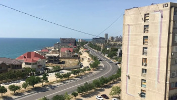 Фотография к новости: Женщина погибла после падения с девятого этажа в Актау