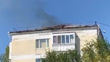 Фотография к новости: Кровля загорелась в жилом доме в Астане
