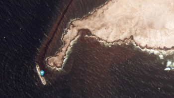 Фотография к новости: Нефтяное пятно у берегов Омана растянулось почти на 400 квадратных километров