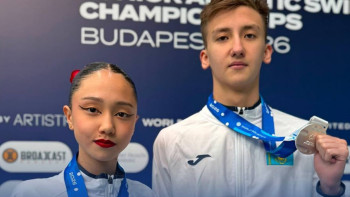Фотография к новости: Казахстанский дуэт завоевал серебро юниорского чемпионата мира по артистическому плаванию