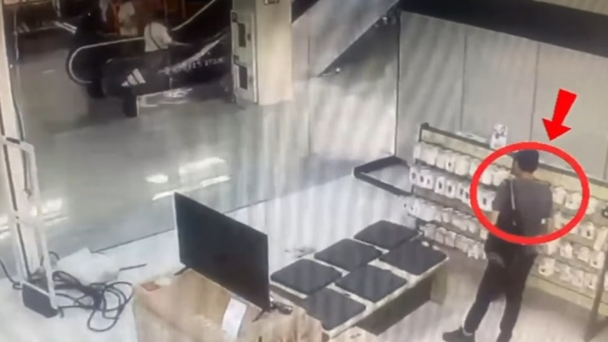  кадр из видео