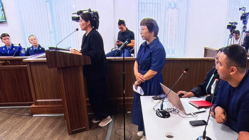 Фотография к новости: «4,5 млн теңге дали в долг, а потом попросили вернуть»: мать Улданы Мырзуан рассказала о деньгах