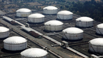 Фотография к новости: В Кыргызстане построят нефтехранилища для создания резервов топлива