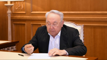 Фотография к новости: Нурсултан Назарбаев проголосовал на выборах депутатов Курултая