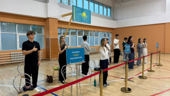 Фотография к новости: В Астане открылись избирательные участки