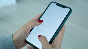 Фотография к новости: Коллекторы поплатились почти миллионом за переписку в WhatsApp