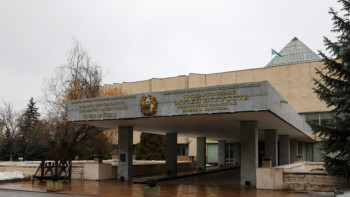 Фотография к новости: Более 80 работ одной из основоположниц казахского гобелена покажут в Алматы