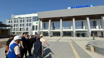 Фотография к новости: После жалоб пассажиров Минтранс проверил вокзал Тараза