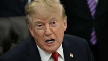 Фотография к новости: Трамп запретил трём СМИ доступ в Белый дом