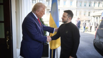 Фотография к новости: Трамп призвал Зеленского договориться с Путиным о мире