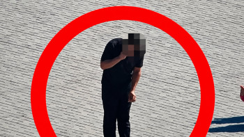 Фотография к новости: Бросил окурок в парке и попал на камеру: нарушителя нашли в Талдыкоргане