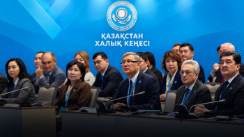 Фотография к новости: Как Халық Кеңесі будет скреплять центр и регионы рассказал политический эксперт