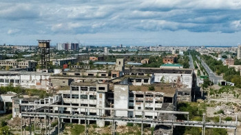 Фотография к новости: Заводы-призраки: кому принадлежат и как выглядят промышленные «заброшки» Семея?