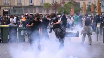 Фотография к новости: В протестах во Франции приняли участие 256 тысяч человек