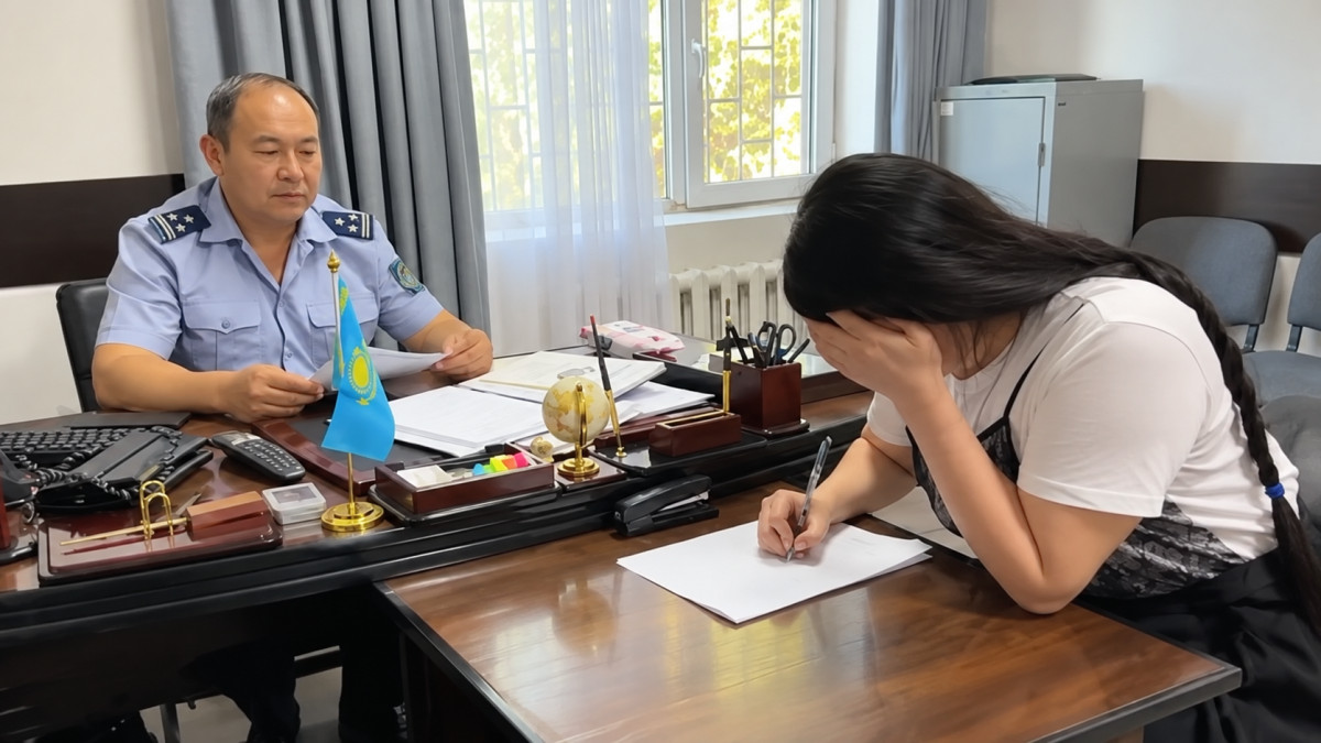  кадр из видео/polisia.kz