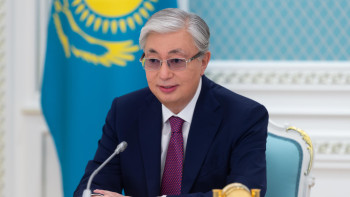Фотография к новости: Токаев поздравил казахстанцев с Днём Республики