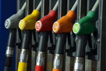 Фотография к новости: В мировом рейтинге цен на бензин Казахстан занял 10 место