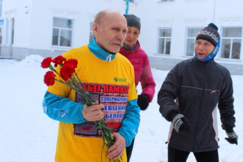 Урок мужества от павлодарца: Мужчина за семь часов пробежал 70 км