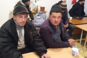 Фотография к новости: Автобус с 55 узбекистанцами сломался на трассе в Павлодарской области