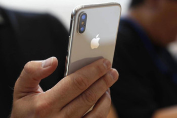 Фотография к новости:  Смартфон с тройной задней камерой представит Apple в 2019 году 