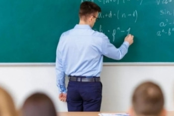 Фотография к новости: Более 8 тысяч предложений поступило по законопроекту "О статусе педагога"