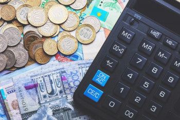 Более 12 млн тенге задолжал столичный автобусный парк №2 своим работникам