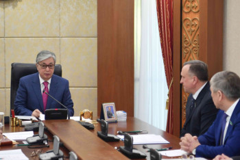 Фотография к новости:  Токаев порекомендовал сенаторам грамотно использовать соцсети в разъяснительной работе