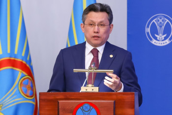 Средняя зарплата в Астане превысила 230 тысяч тенге 