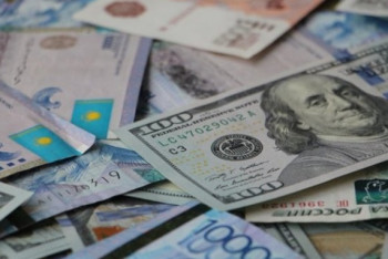 Что будет с курсом тенге в 2019 году - мнение эксперта