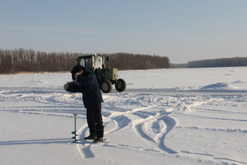 Фотография к новости: Открыты ледовые переходы через Иртыш в Павлодарской области