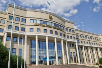 Бейбут Атамкулов поговорил по телефону с коллегами из Узбекистана и Таджикистана