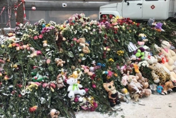 Фотография к новости: В России хоронят погибших при обрушении дома в Магнитогорске 