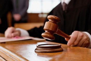 ДТП с внуком Олжаса Сулейменова: Мухитова вновь попросила прощения у родных погибшего