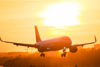 Фотография к новости: Более тысячи авиарейсов отменены в США из-за шторма  