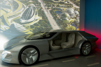 Фотография к новости: Уникальную выставочную зону подарила компания «Астана ЭКСПО-2017» столичному Дворцу школьников