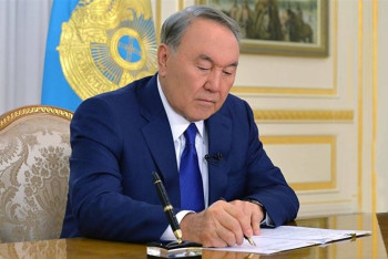 Назарбаев внёс дополнения в реестр должностей госслужащих