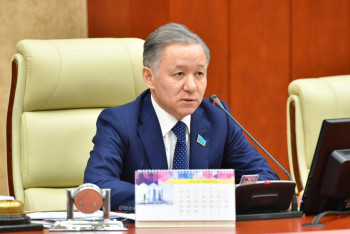 Фотография к новости: Нигматулин: Депутатский корпус работает, ориентируясь на поручения Президента