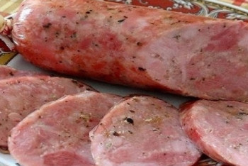 Мясную продукцию с сальмонеллой и кишечной палочкой  выявили в регионах РК