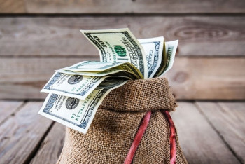 Фотография к новости: Обзор и рейтинг банков: где выгоднее открывать депозиты  