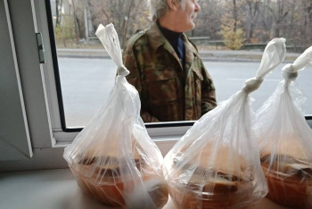 До 400 бесплатных обедов в день намерена раздавать волонтер нуждающимся алматинцам