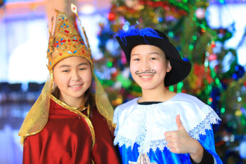 Фотография к новости: Новогодняя ёлка для детей с особыми потребностями прошла в Акмолинской области 