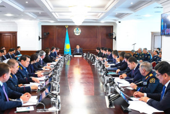 Фотография к новости: В Правительстве рассмотрены вопросы обеспечения общественного порядка и безопасности