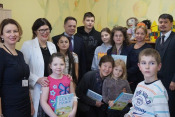 Фотография к новости: Казахские сказки выпустили на литовском языке в Вильнюсе