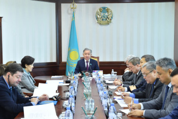 Фотография к новости: Нигматулин провел заседание Бюро Мажилиса