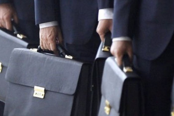 Акмолинский госслужащий передал подаренный Коран в госфонд