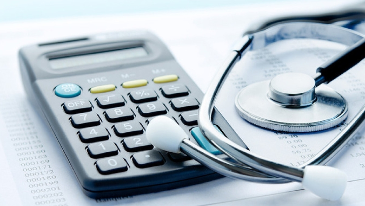 Сенат РК принял проект единого платежа по медстрахованию для самозанятых