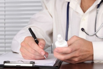 Фармкомпаниям ограничат доступ в кабинеты врачей с нового года