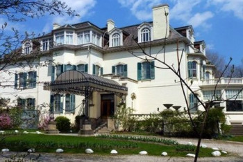 24 млн тенге из бюджета потратил для ремонта особняка районный аким в ЗКО 