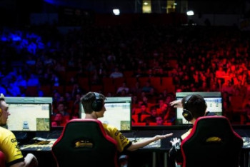 Фотография к новости: 1 млн тенге получил киберспортсмен за победу в турнире по StаrCraft 2