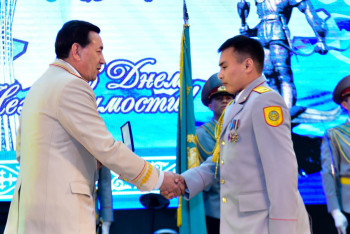 38 сотрудников полиции награждены указом Президента